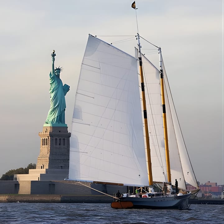Día de navegación en Nueva York hasta la Estatua de la Libertad en America 2.0