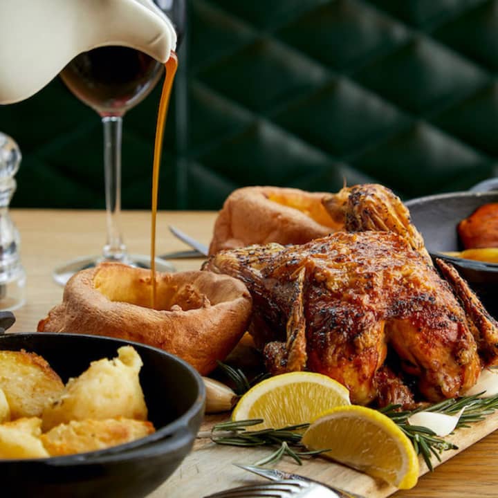 Bottomless Sunday Roast at Smith’s Bar & Grill