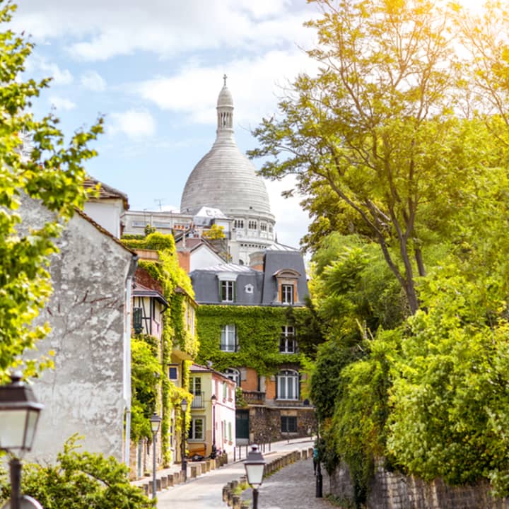 ﻿Treasure hunt: Mystery in Montmartre