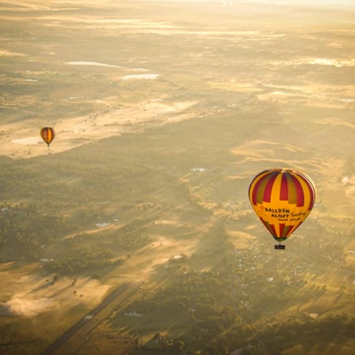 Camden Valley: Hot Air Balloon Flight at Sunrise