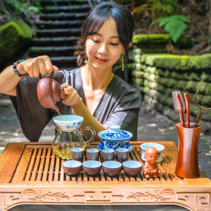Altitude Tea: Reconnect and Learn to Drink Tea Mindfully