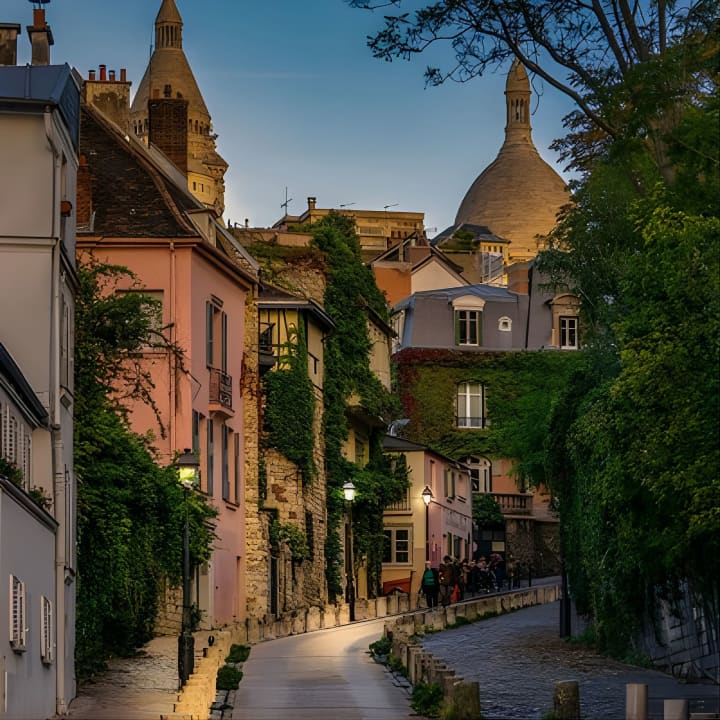 Montmartre: Secret Stories of Paris - Self-Guided Audio Tour