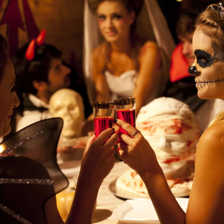 Halloween Murder Mystery Party: Murder At Skull Manor