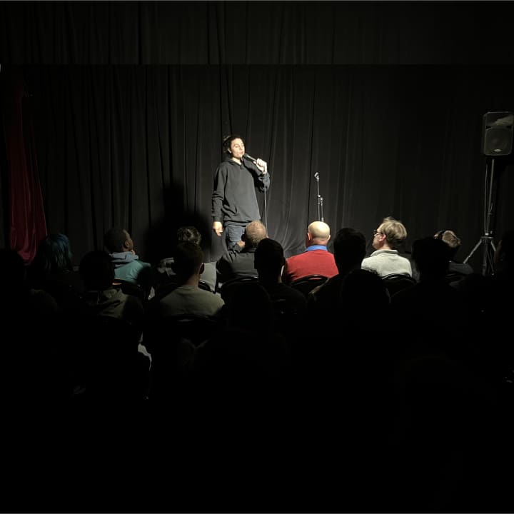 ﻿Spectacle d'humour Stand Up du dimanche soir au Club Voltaire Comedy
