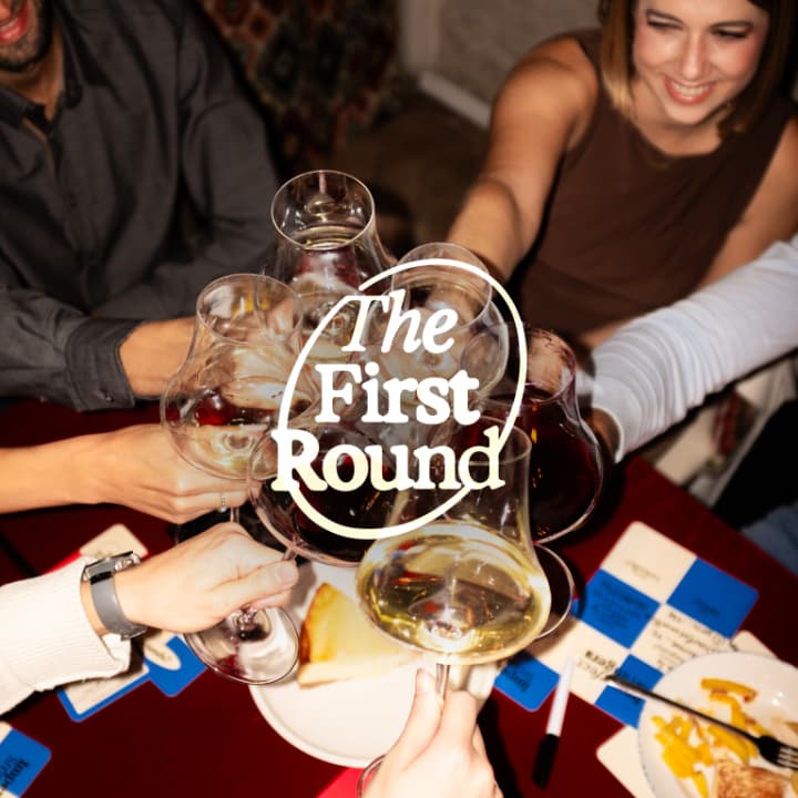 The First Round: Conoce gente nueva cada semana