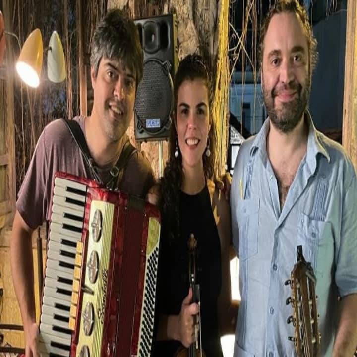 Clássicos Domingos apresenta Trova Trio