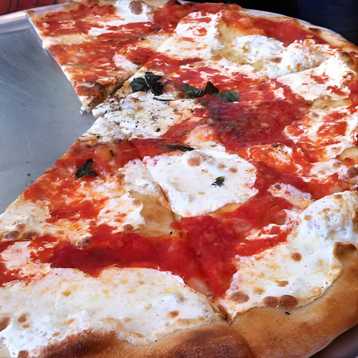 ﻿Un trozo de pizza de Brooklyn Tour