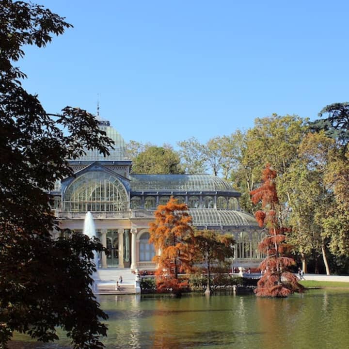 Visita guiada al Parque del Retiro y degustación de tapas