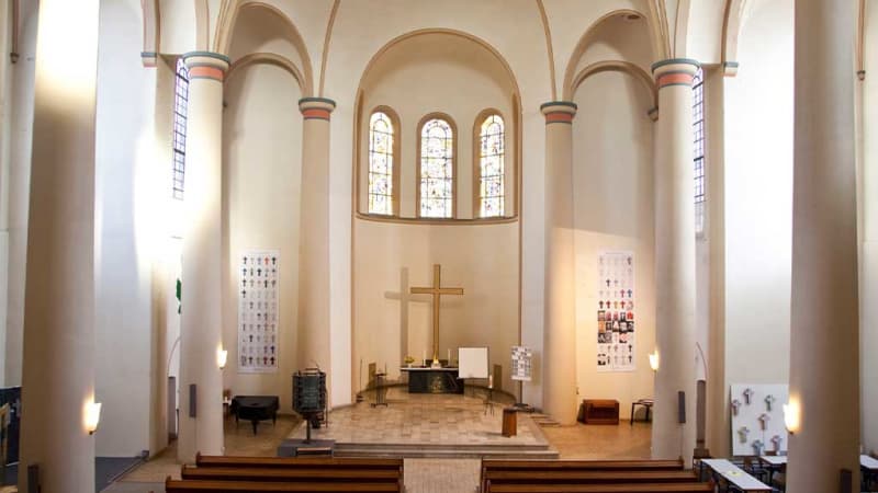 Crosses Church