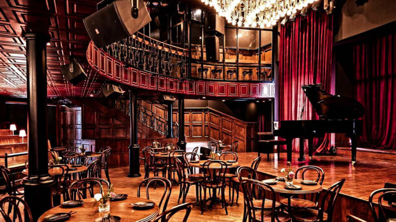 The Piano Man, Eldeco Center