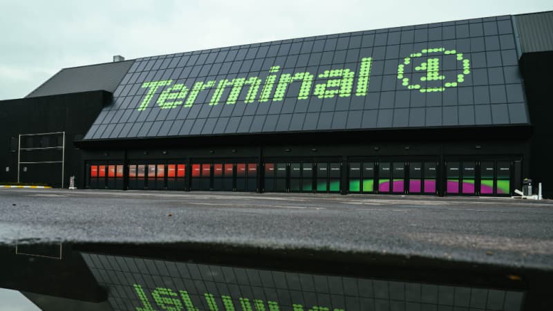 Terminal 1