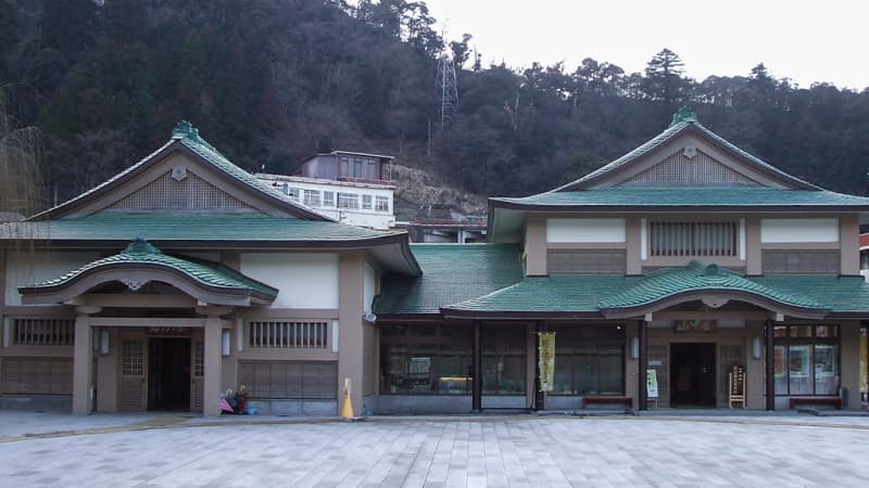山中座広場