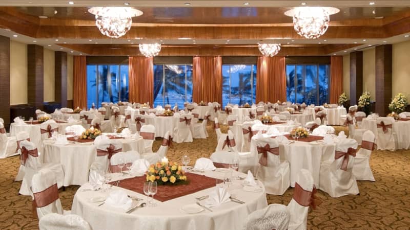 Novotel Mumbai Juhu Beach