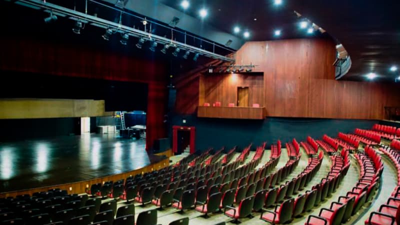 Theater Margarida Schivasappa