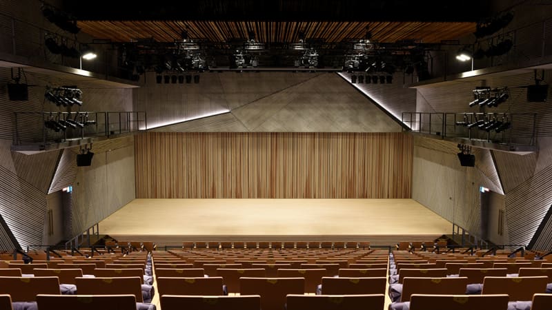 Nadeshiko Art Cultural Center