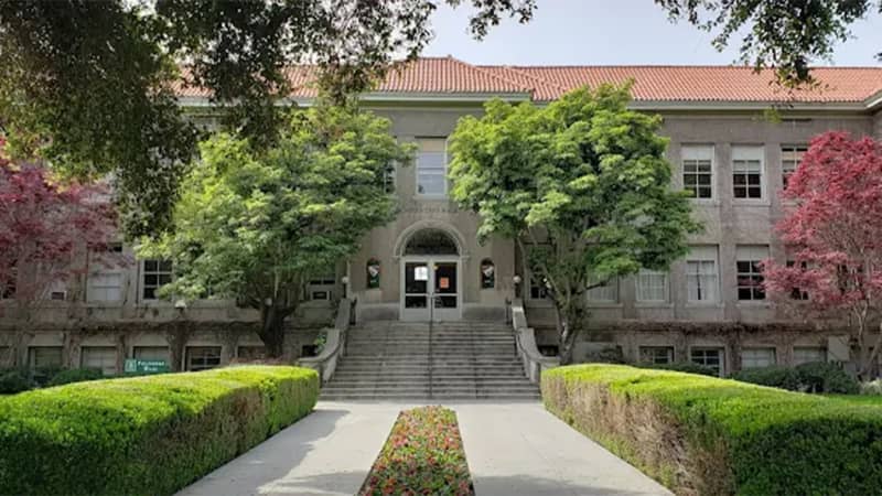Ann and Steve Morgan Auditorium
