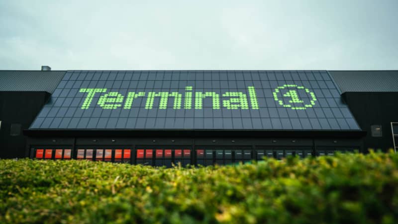 Terminal 1