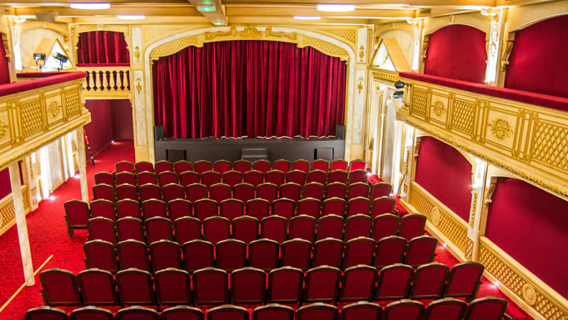 Theatre 100 names