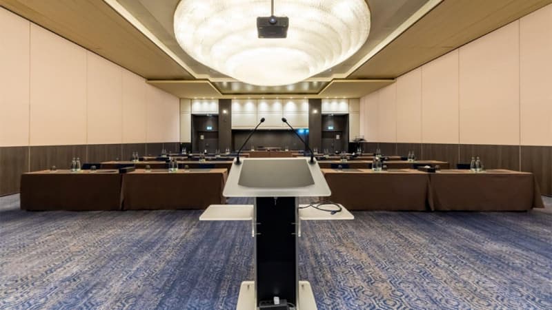 Crowne Plaza Geneva, an IHG Hotel