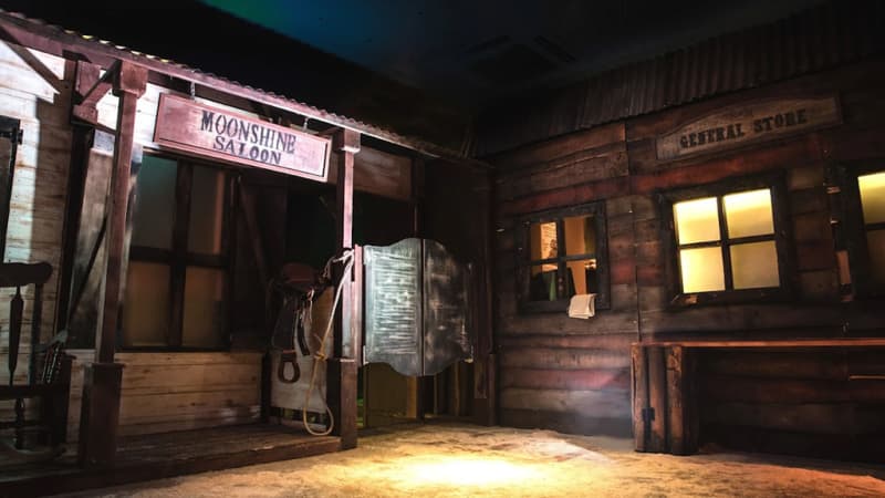 Moonshine Saloon