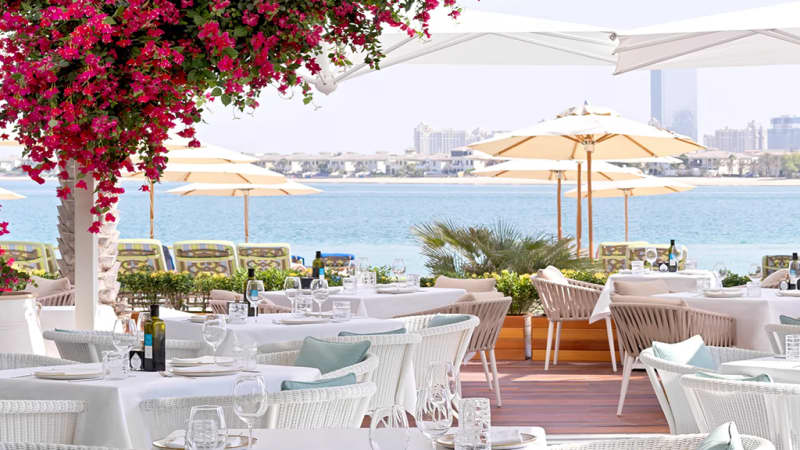 Royal Lawn Piatti, Raffles The Palm