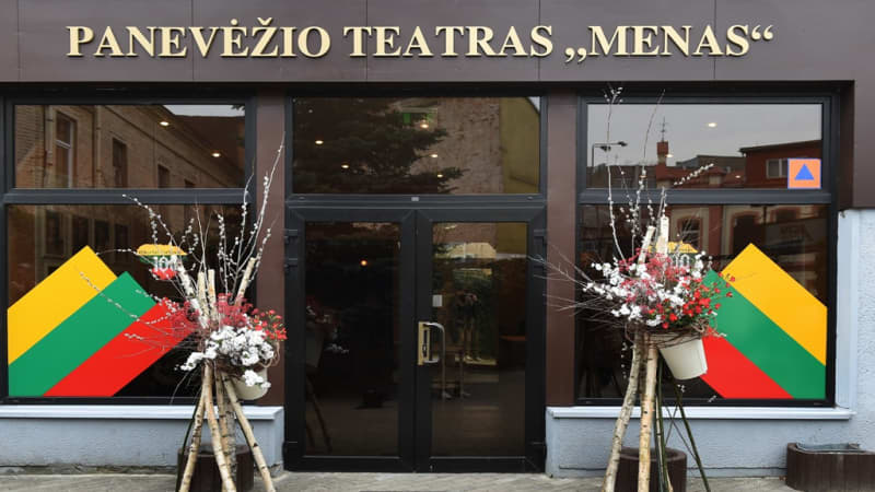 Menas, Panevezio teatras