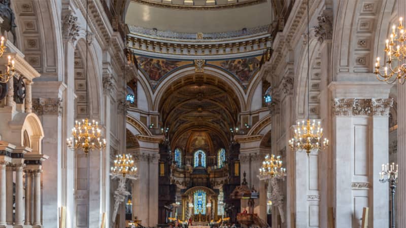 St. Paul's Cathedral - underground station