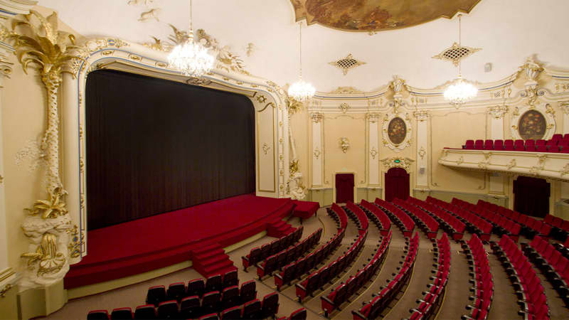 Splendid Palace