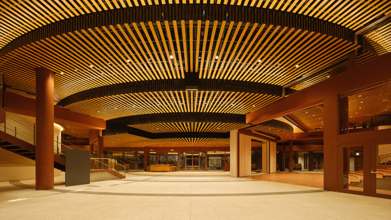 石川県立図書館