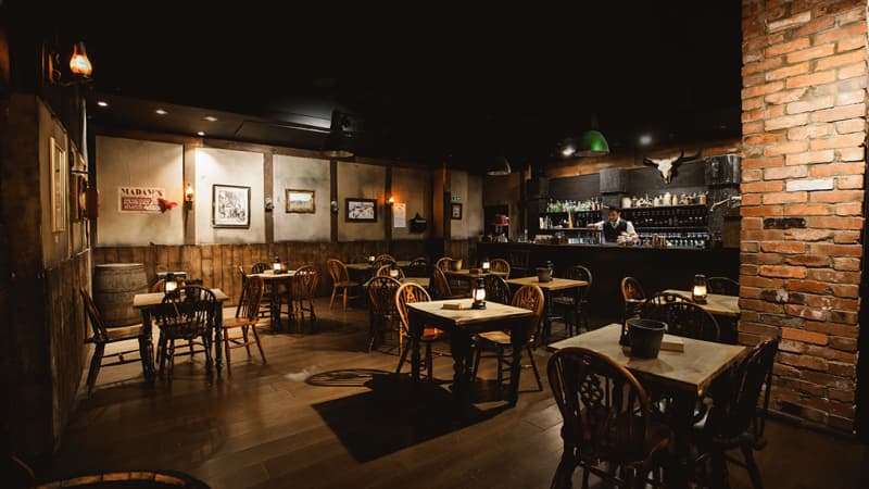 Moonshine Saloon