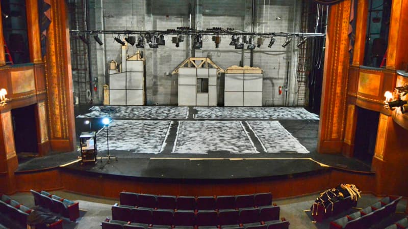 Skylight Music Theatre