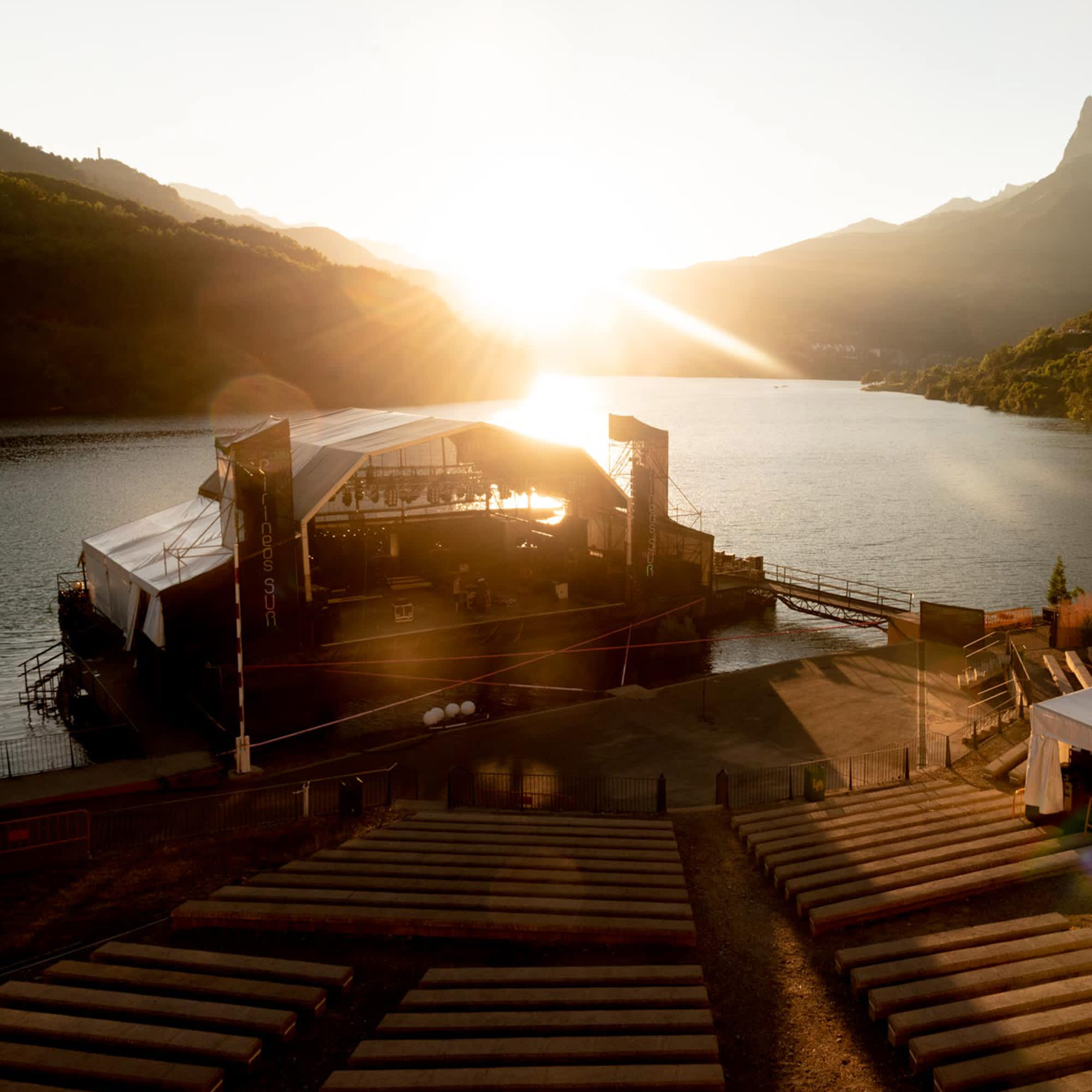 pirineos-sur-2026-entradas-y-cartel-fever