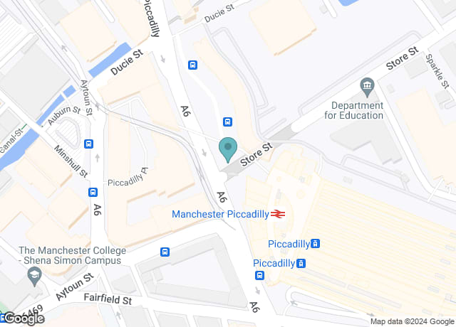 Piccadilly Rail Station