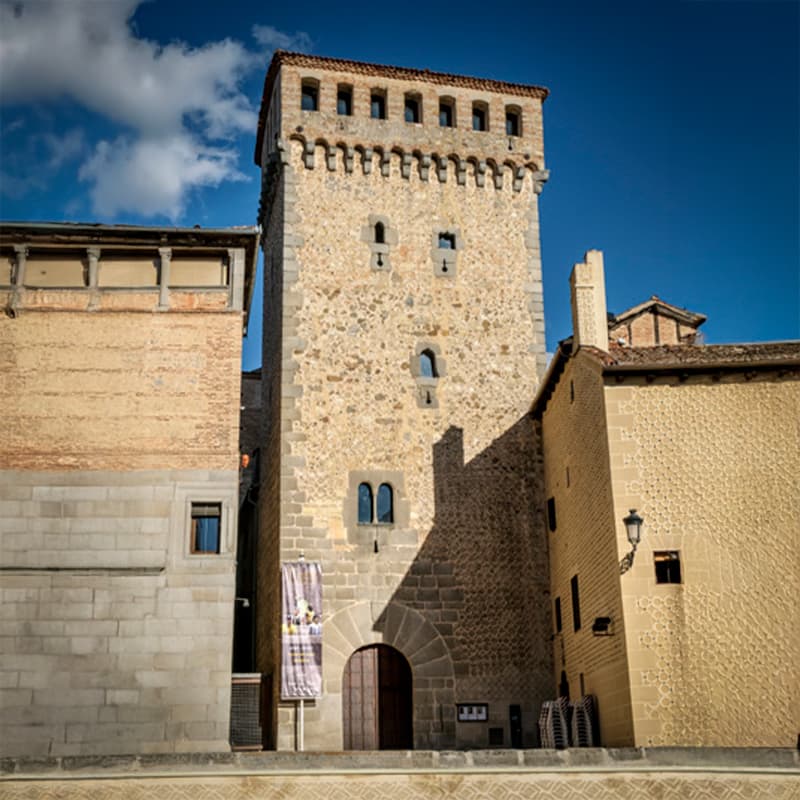 Domingos de Patrimonio: Esgrafiado en el Torreón 1