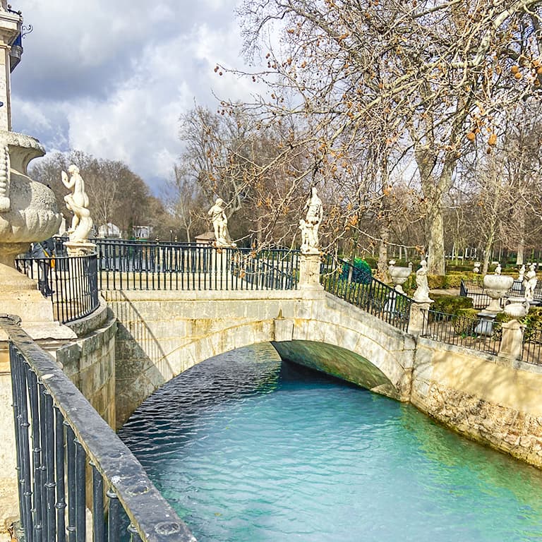 Jardins du Roi et l'île 1