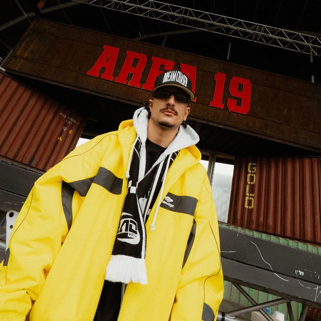 Adrián Mills all night long en FABRIK 1