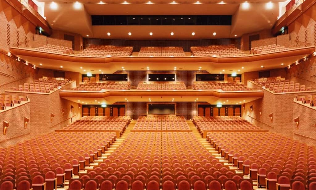 盛岡市民文化ホール