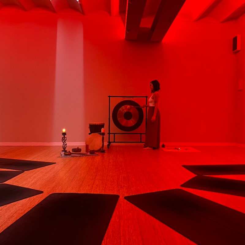 Ceremonia de cierre 2026: yin, sound bath y journaling en Frizzant