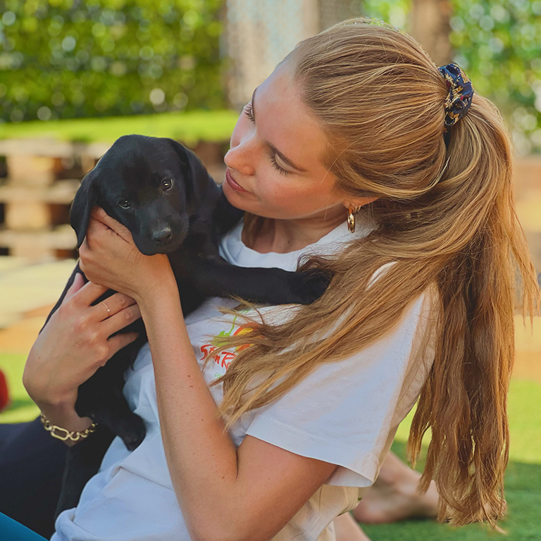 Affiche Puppy Yoga Club au Mama Shelter de Toulouse