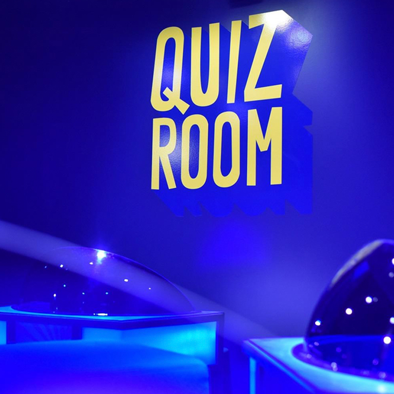 Affiche Quiz Room : ton jeu comme à la TV !