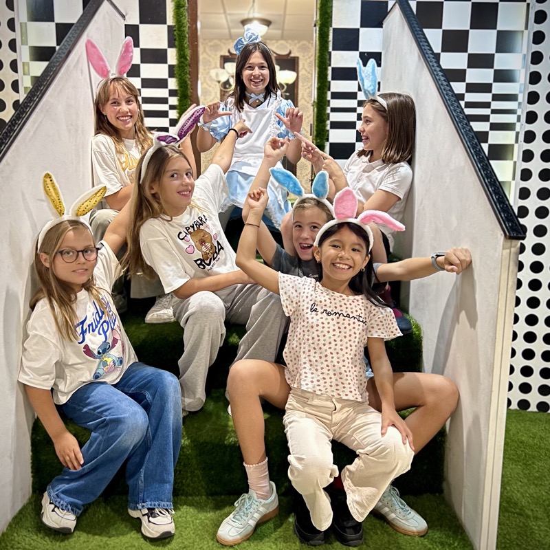 Alicia en el País de las Maravillas | Immersive Escape Room in Barcelona