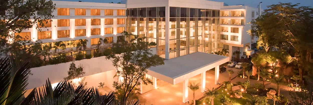 Radisson Blu Plaza Hotel Hyderabad Banjara Hills