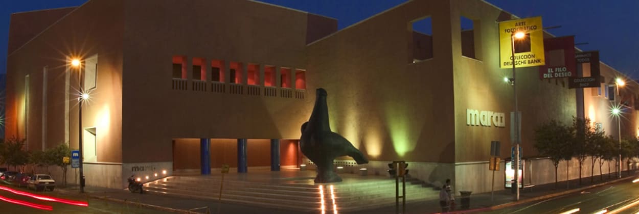 Museo De Arte Contemporáneo De Monterrey (MARCO) -  Patio Central