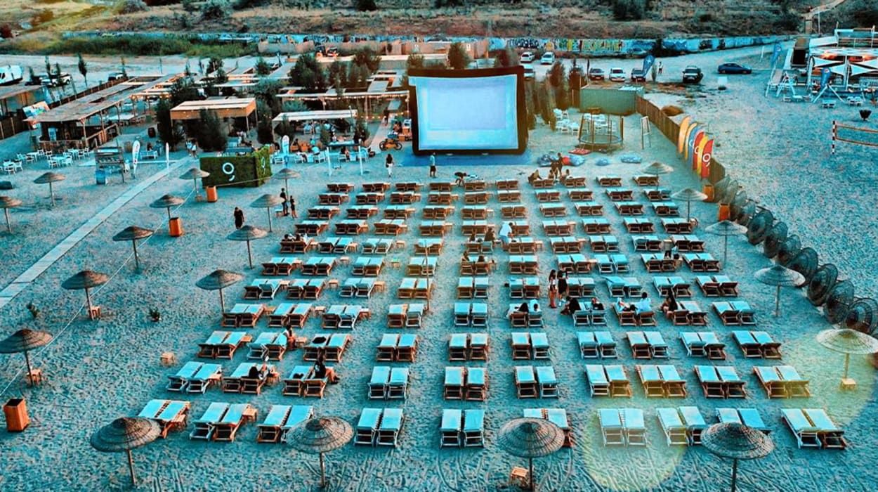 Zoom Beach