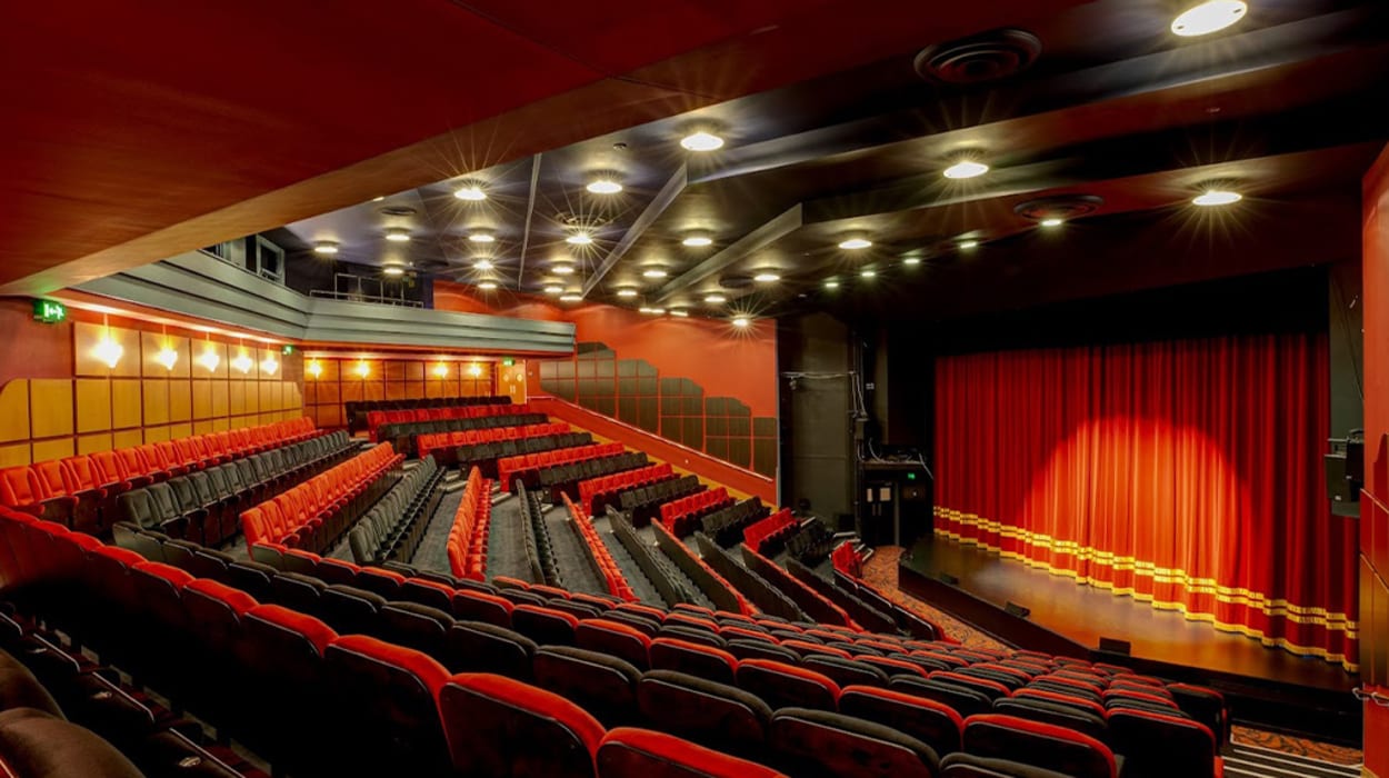 Shaw Theatre