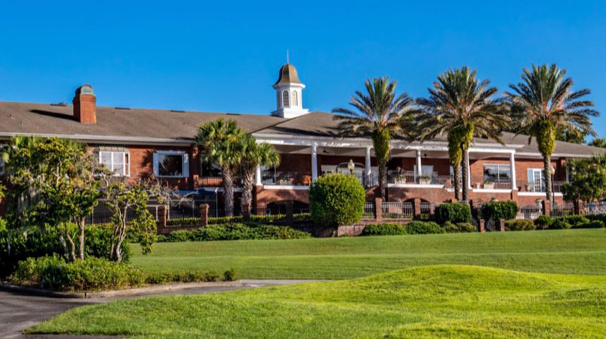 Harbor Hills Country Club