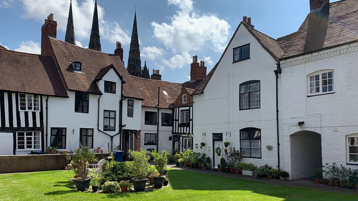 Obsolete 19A The Close, Lichfield, WS13 7LD - Correct ID 23823