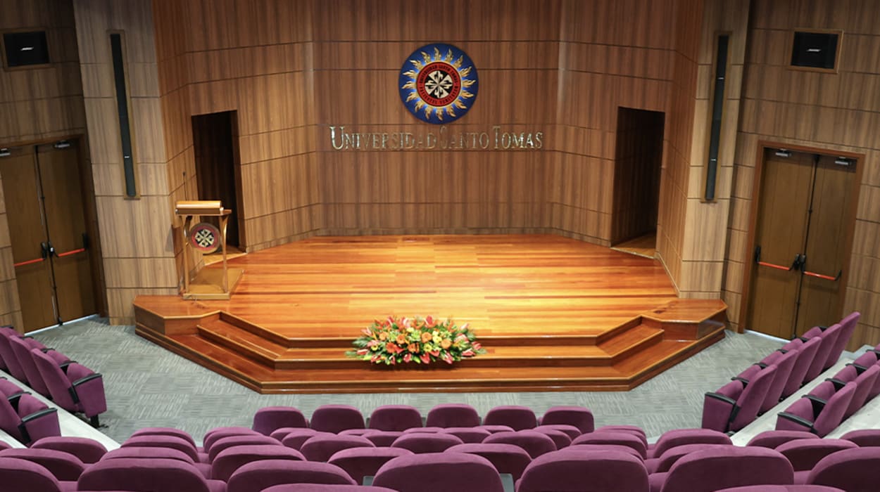 Universidad Santo Tomás