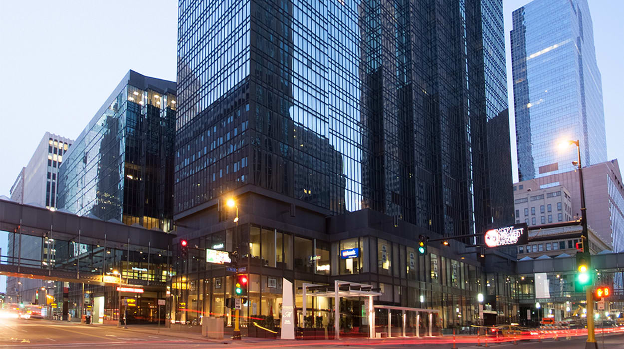 The Marquette Hotel, Curio Collection by Hilton