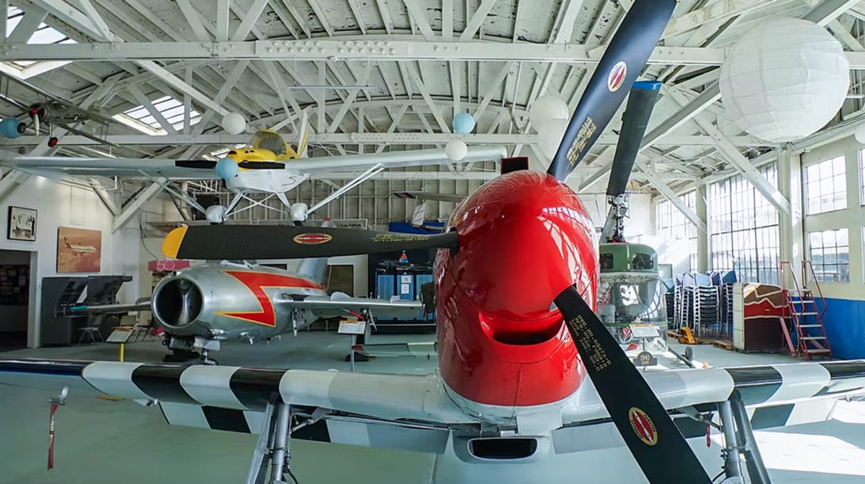 Oakland Aviation Museum